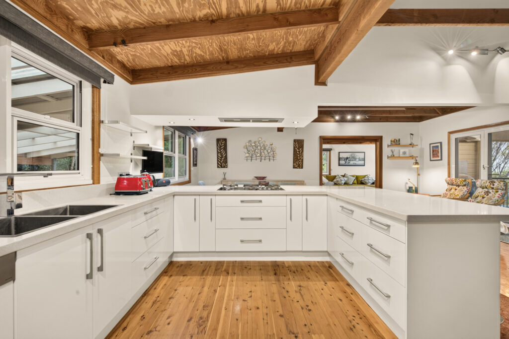 For Sale - 7 Vista Place - New Property in Kurrajong Heights - Real Estate by Yuri Cattaneo