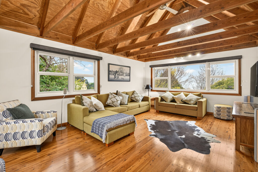 For Sale - 7 Vista Place - New Property in Kurrajong Heights - Real Estate by Yuri Cattaneo
