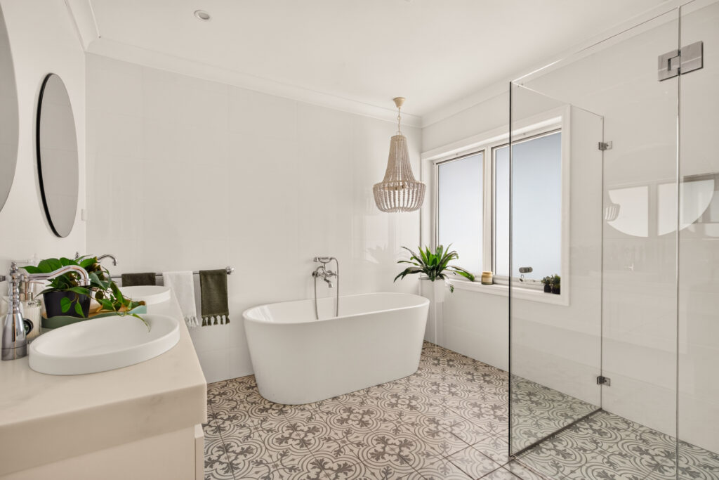 Auction - 3 Kingfisher Place - New Property in West Pennant Hills - Real Estate by Mark Vinogradov