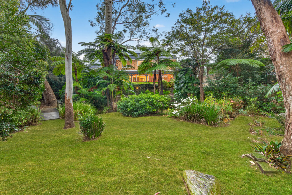Auction - 3 Kingfisher Place - New Property in West Pennant Hills - Real Estate by Mark Vinogradov