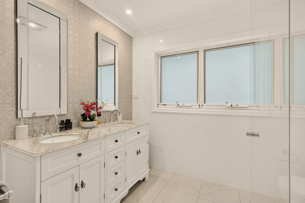 Auction - 3 Kingfisher Place - New Property in West Pennant Hills - Real Estate by Mark Vinogradov