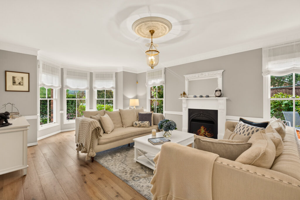Auction - 3 Kingfisher Place - New Property in West Pennant Hills - Real Estate by Mark Vinogradov