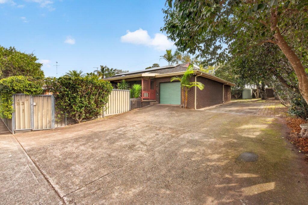 Auction - 23 Old Windsor Road - New Property in Baulkham Hills - Real Estate by Kim McChlery