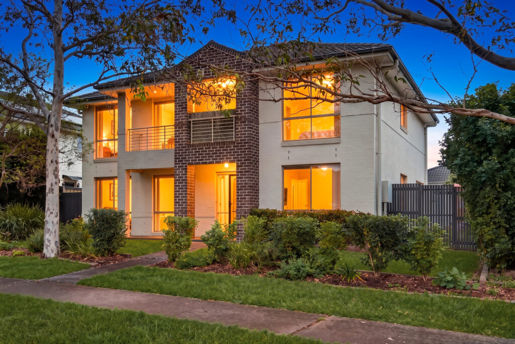 For Sale - 8 Centella Street - New Property in Woodcroft - Real Estate by Sam Yazdi