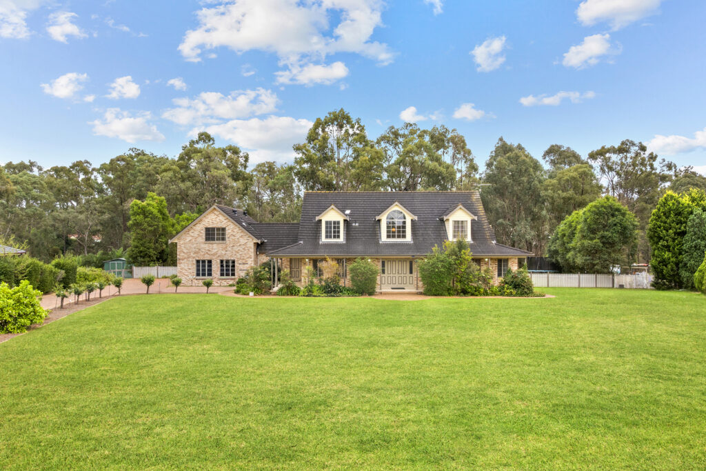 Auction - 17 Burnside Grove - New Property in Windsor Downs - Real Estate by Greg Vincent