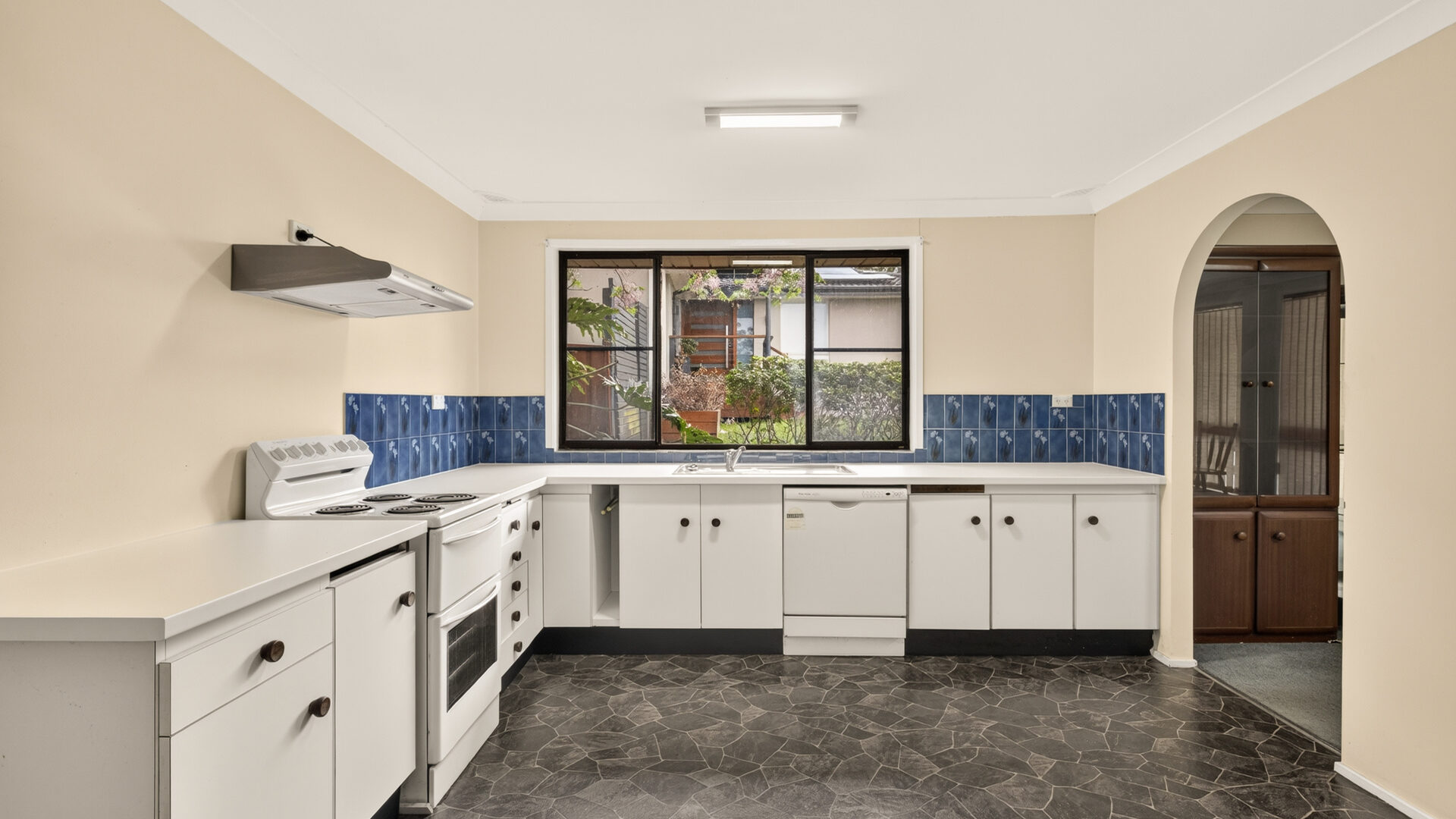 Auction - 38 Knight Avenue - New Property in Kings Langley - Real Estate by Kim McChlery