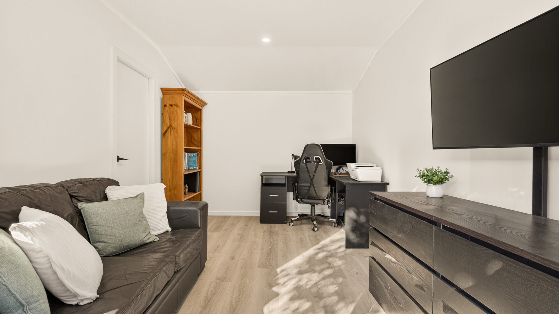 For Sale - 8 Griffiths Road - New Property in McGraths Hill - Real Estate by Seb Saggu