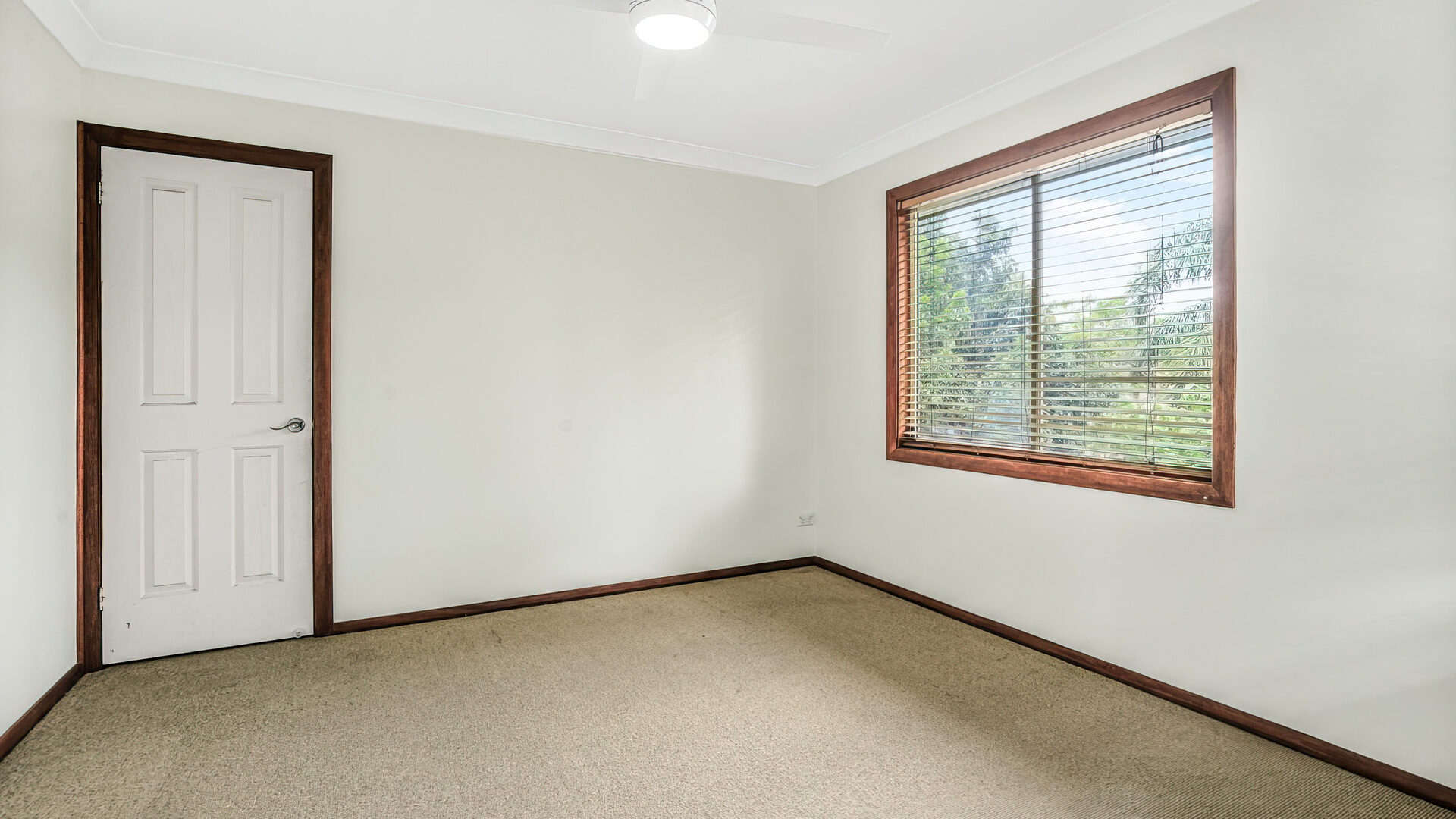 For Sale - 78 Sutherland Avenue - New Property in Kings Langley - Real Estate by Kim McChlery