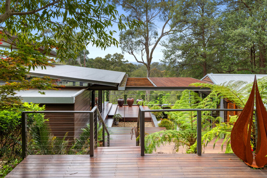 For Sale - 83 Serpentine Lane - New Property in Bowen Mountain - Real Estate by Greg Vincent