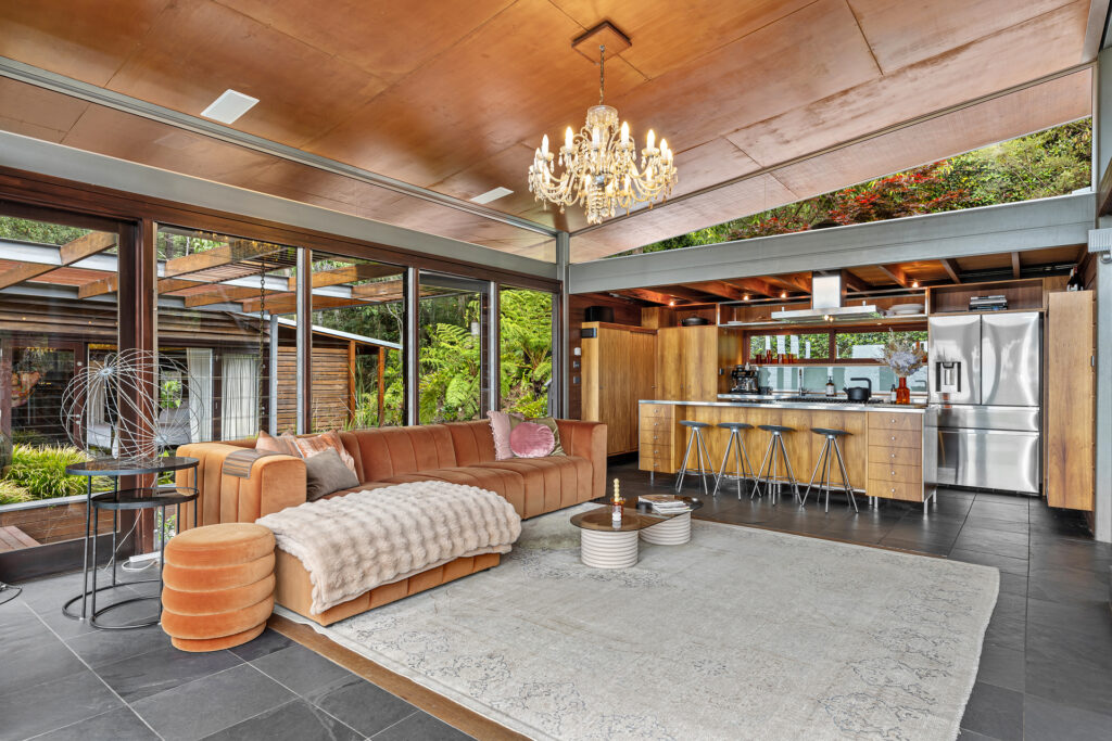 For Sale - 83 Serpentine Lane - New Property in Bowen Mountain - Real Estate by Greg Vincent