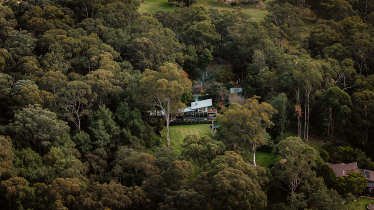For Sale - 83 Serpentine Lane - New Property in Bowen Mountain - Real Estate by Greg Vincent