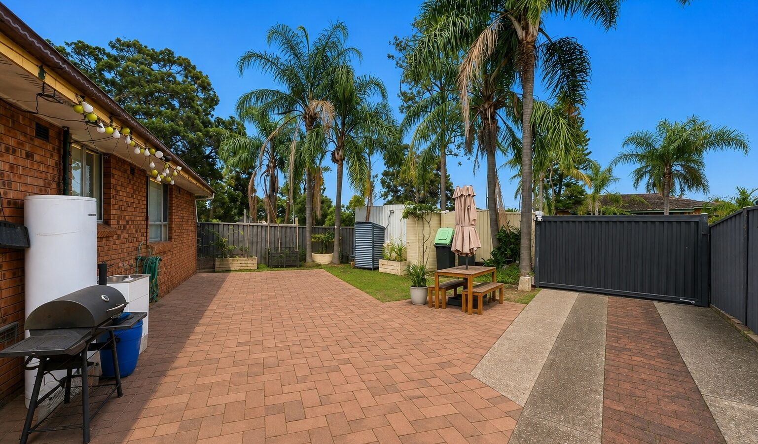For Sale - 35 Wilkie Crescent - New Property in Doonside - Real Estate by Sam Yazdi