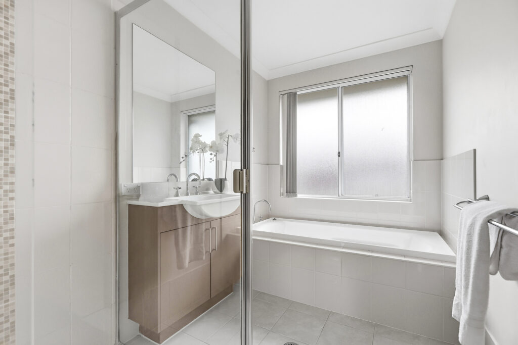 For Sale - 27 Greenview Parade - New Property in The Ponds - Real Estate by Paul Land