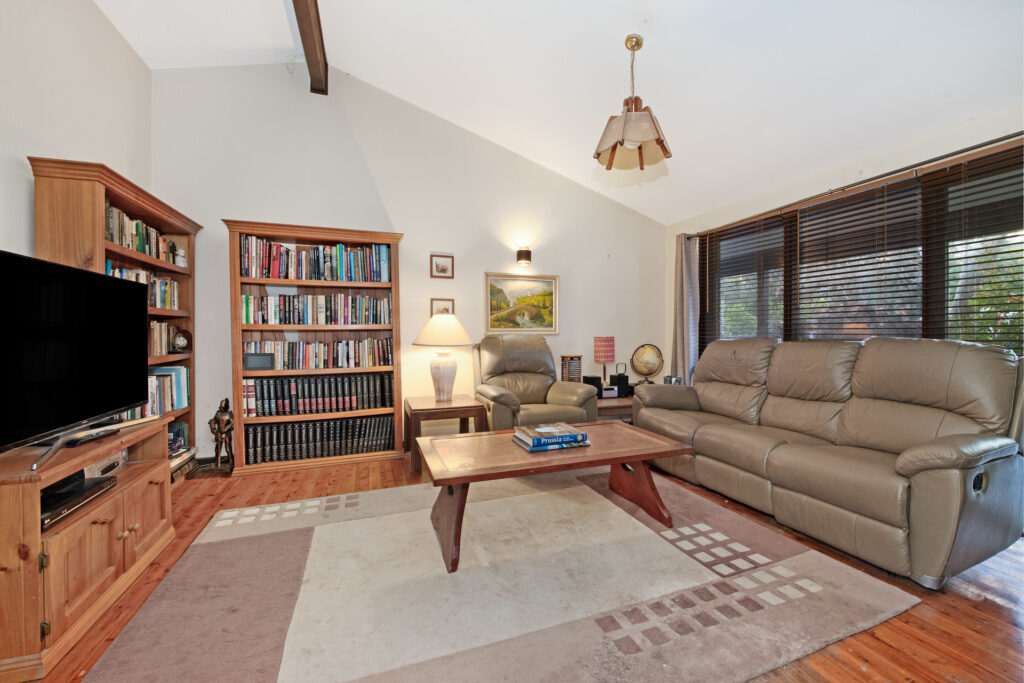 Sold - 23 Merinda Avenue - New Property in Baulkham Hills - Real Estate by Leopold Metz