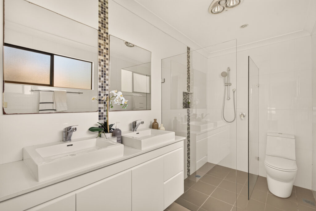 Auction - 116 Hull Road - New Property in West Pennant Hills - Real Estate by Mark Vinogradov