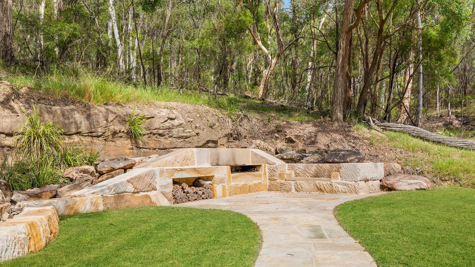 Auction - 8 Bloodwood Place - New Property in Kenthurst - Real Estate by Louis Stapleton