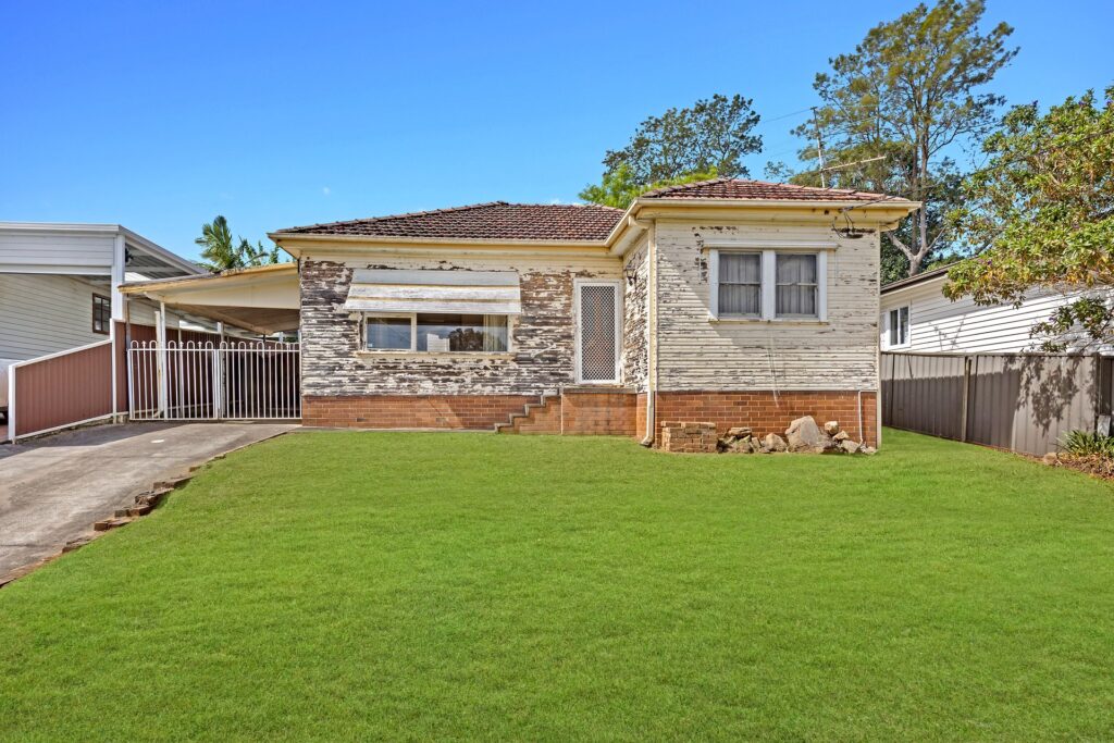 For Sale - 35 Carole Street - New Property in Seven Hills - Real Estate by Joel Hollings