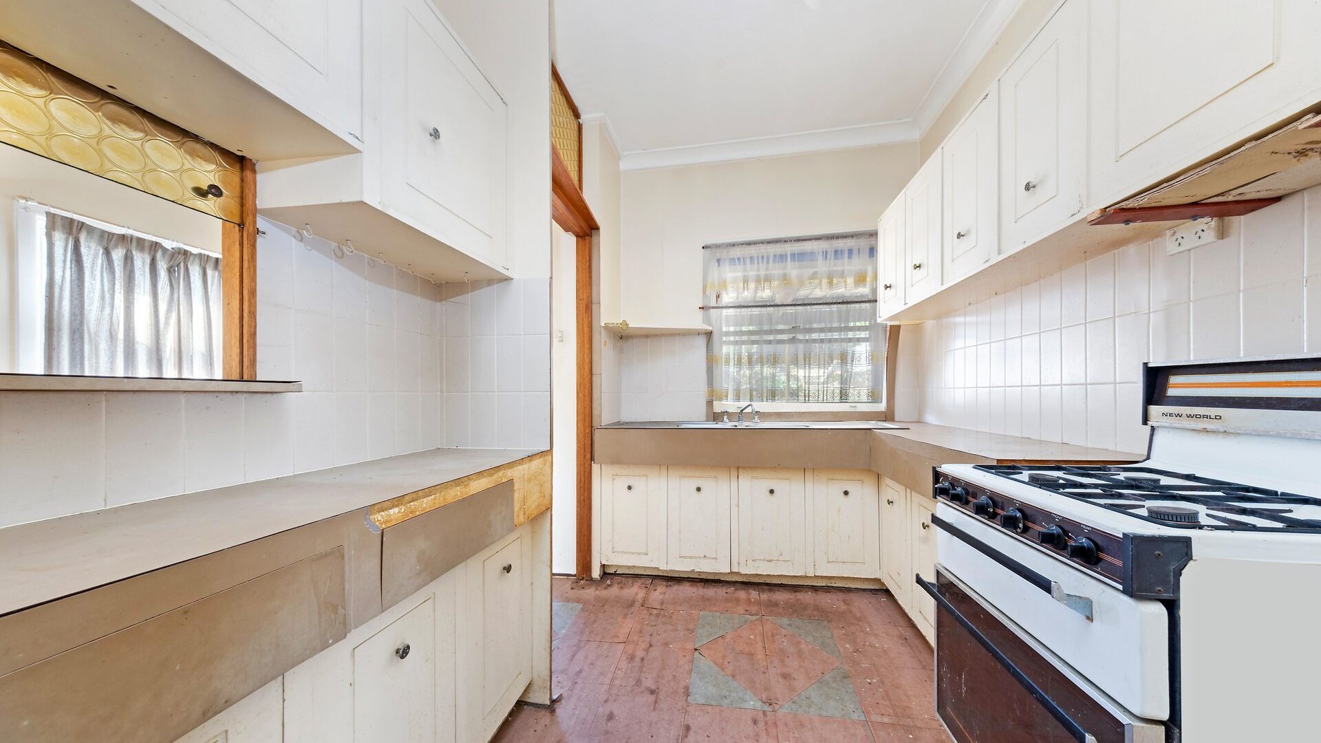 For Sale - 35 Carole Street - New Property in Seven Hills - Real Estate by Joel Hollings