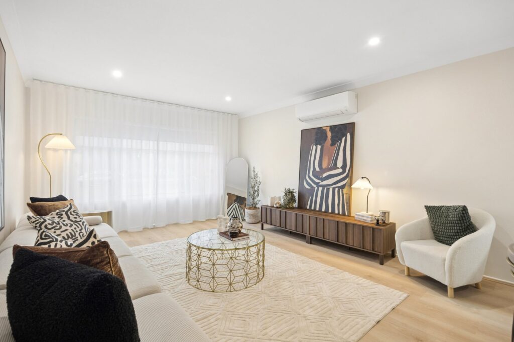 Auction - 14 Londonderry Road - New Property in Hobartville - Real Estate by Yuri Cattaneo