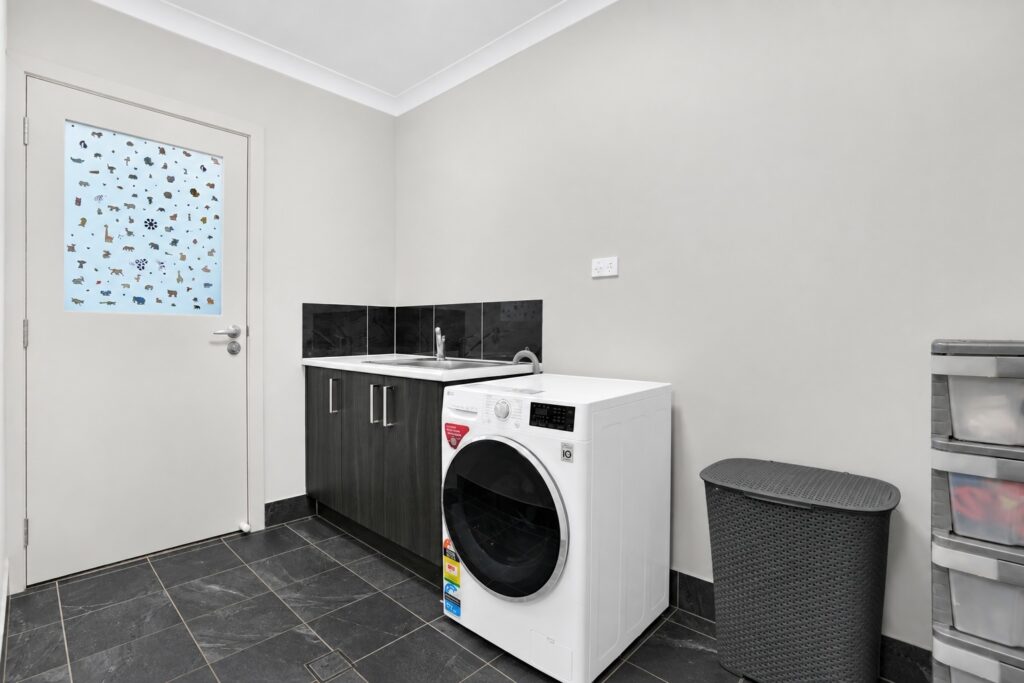 For Rent - 51 Medlock Street - New Property in Grantham Farm - Real Estate by Rayan Tirmzey