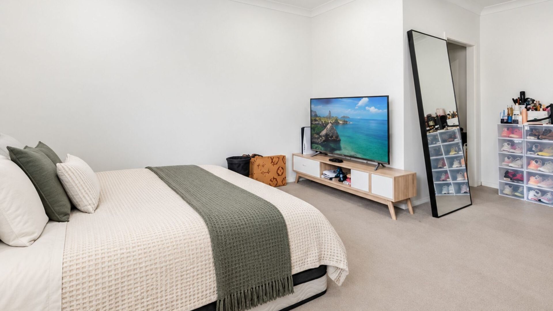 For Sale - 10 Hunter Street - New Property in Blacktown - Real Estate by Ronald Ramirez