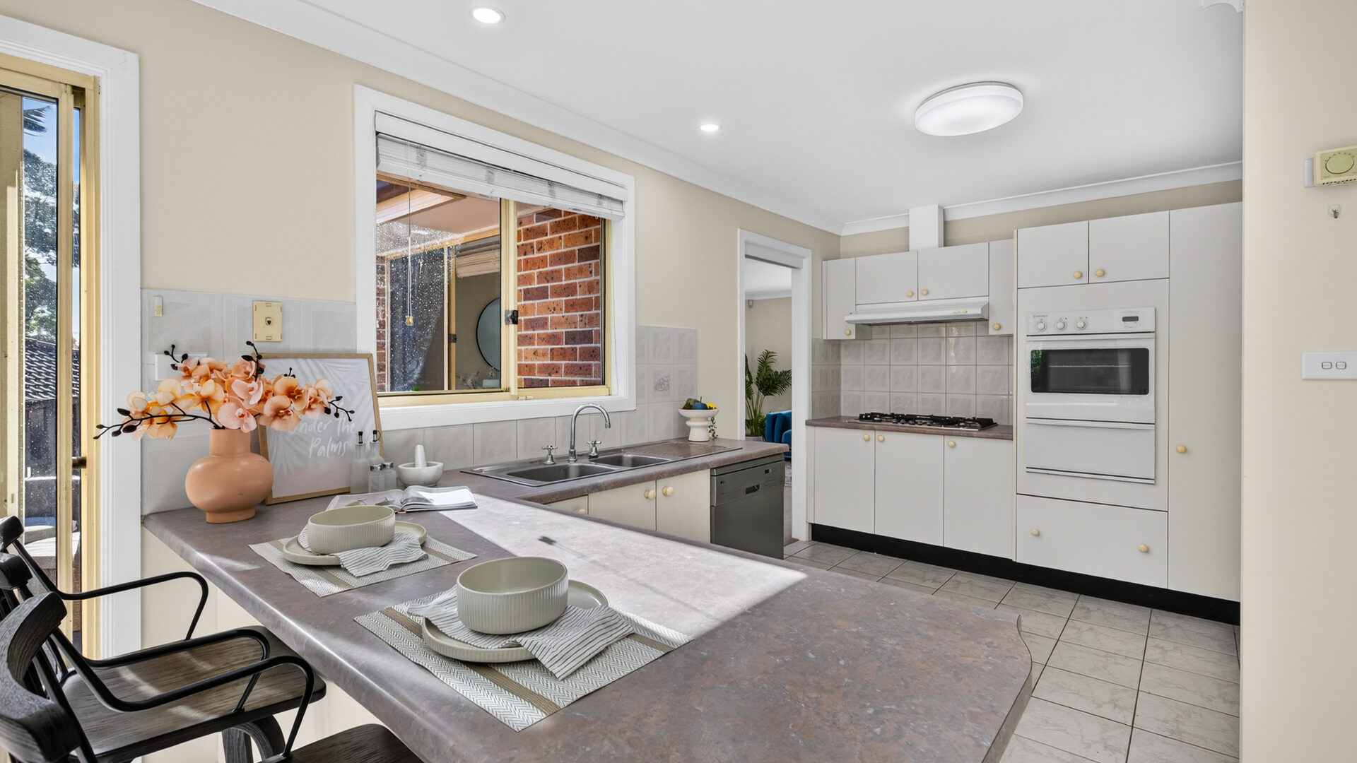 Auction - 4 Crestview Drive - New Property in Glenwood - Real Estate by Kim McChlery