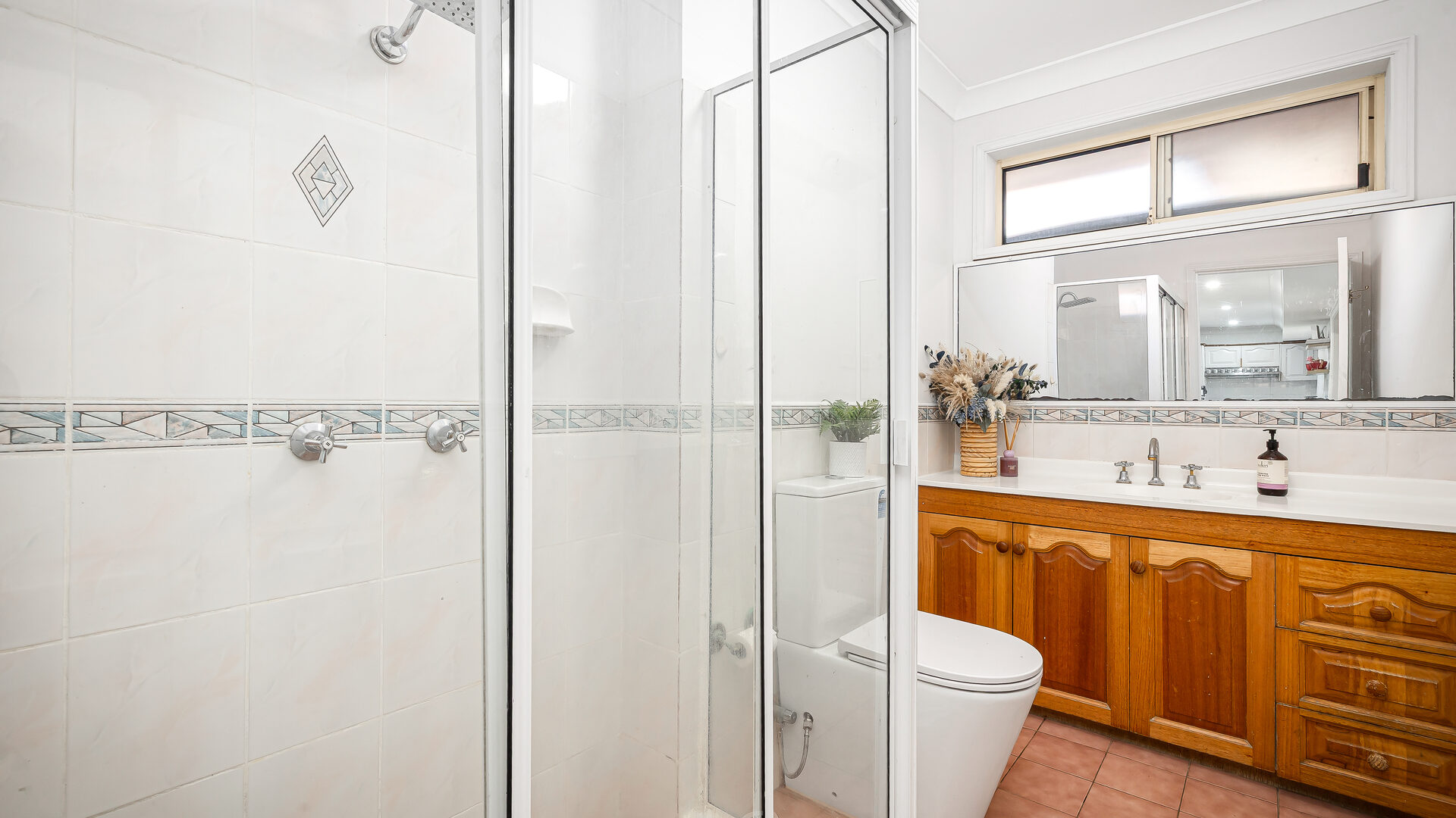 Auction - 34 Vermont Court - New Property in Seven Hills - Real Estate by Joel Hollings