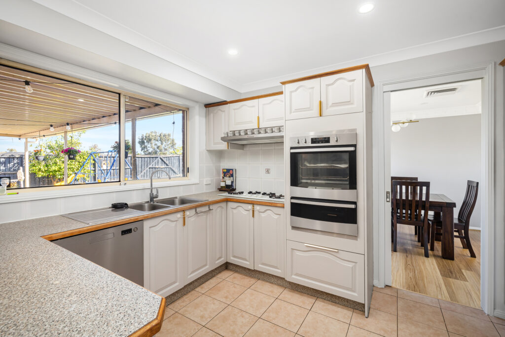 Auction - 34 Vermont Court - New Property in Seven Hills - Real Estate by Joel Hollings