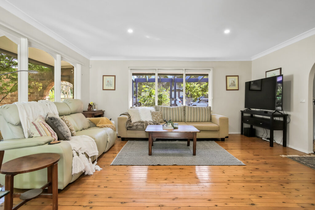 For Sale - 43 Solander Road - New Property in Kings Langley - Real Estate by Kim McChlery