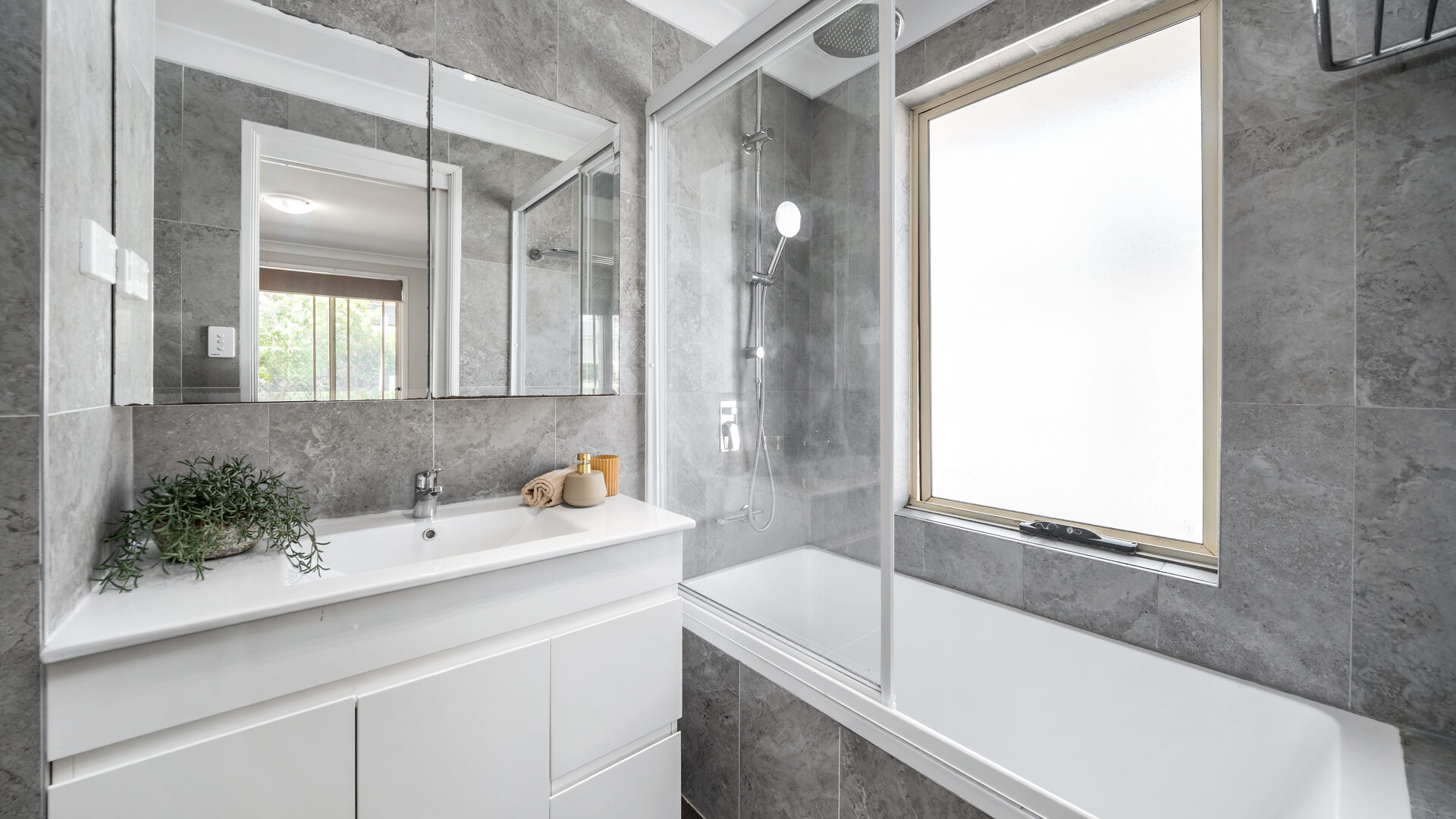 For Sale - 4 Betts Street - New Property in Kellyville Ridge - Real Estate by Paul Land