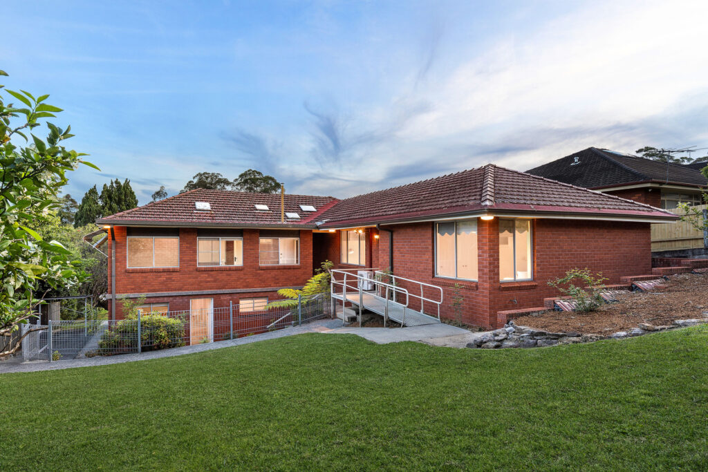 Auction - 20 Karril Avenue - New Property in Beecroft - Real Estate by Belinda Hill