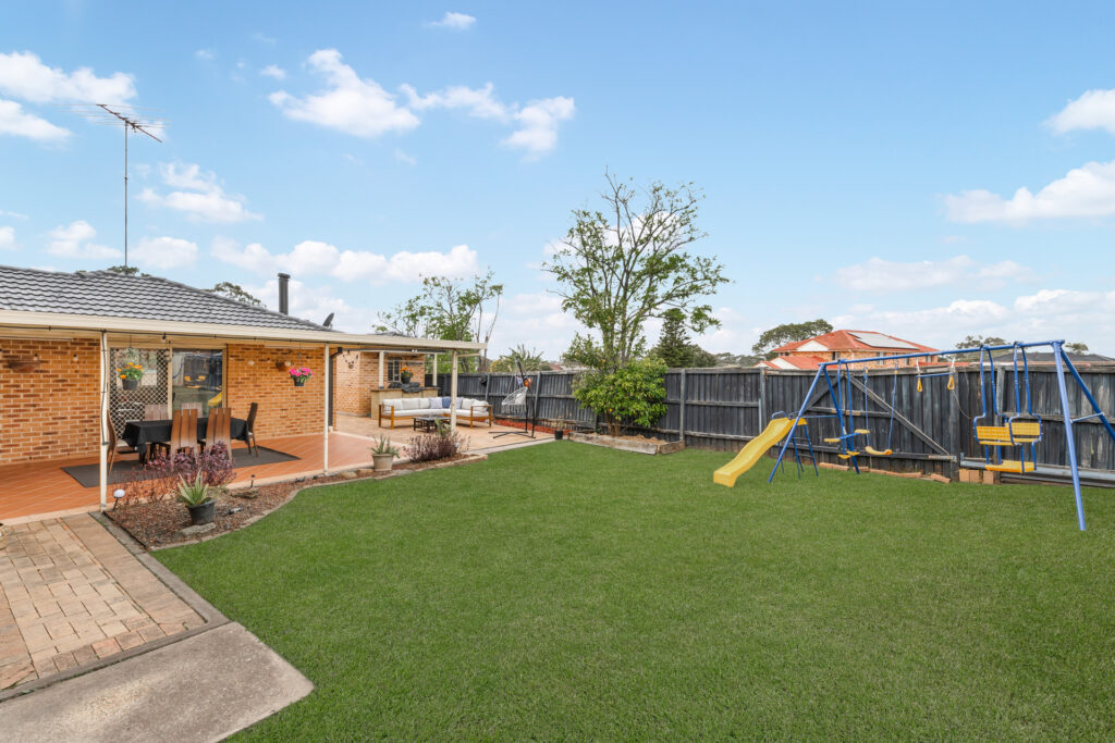 Auction - 34 Vermont Court - New Property in Seven Hills - Real Estate by Joel Hollings