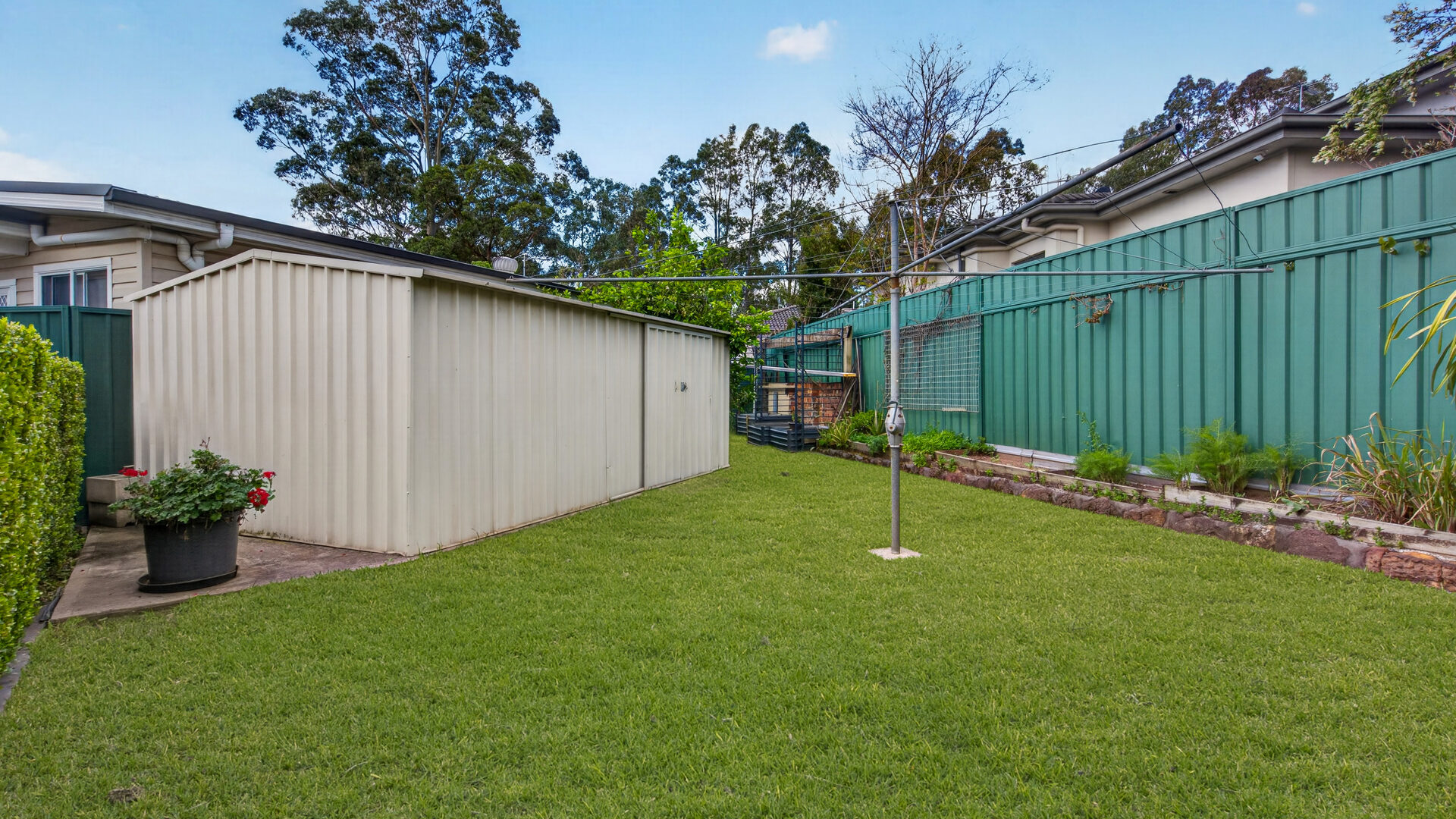 For Sale - 75 & 75A Plymouth Crescent - New Property in Kings Langley - Real Estate by Monique Layoun