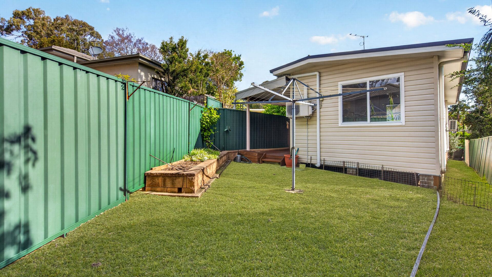 For Sale - 75 & 75A Plymouth Crescent - New Property in Kings Langley - Real Estate by Monique Layoun