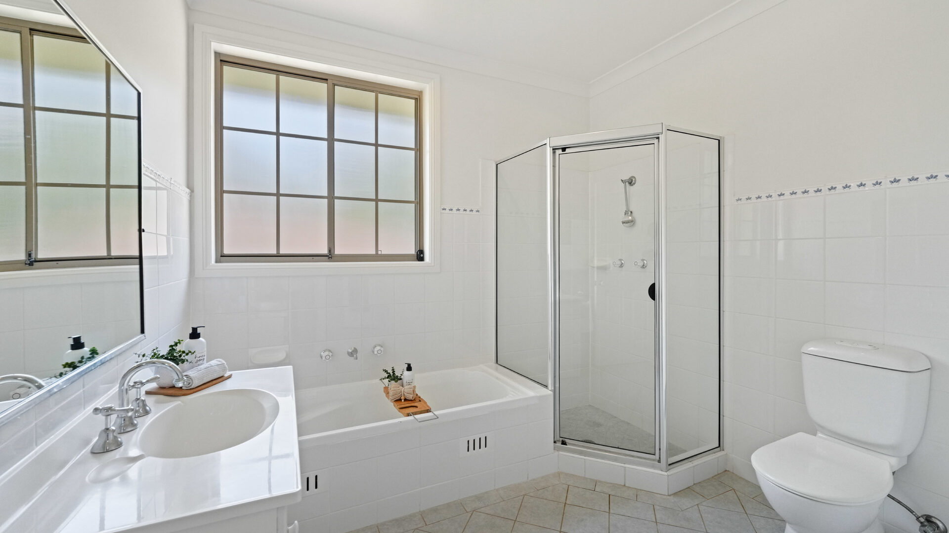 Auction - 1/16 Hillside Crescent - New Property in Epping - Real Estate by Betty Ockerlander