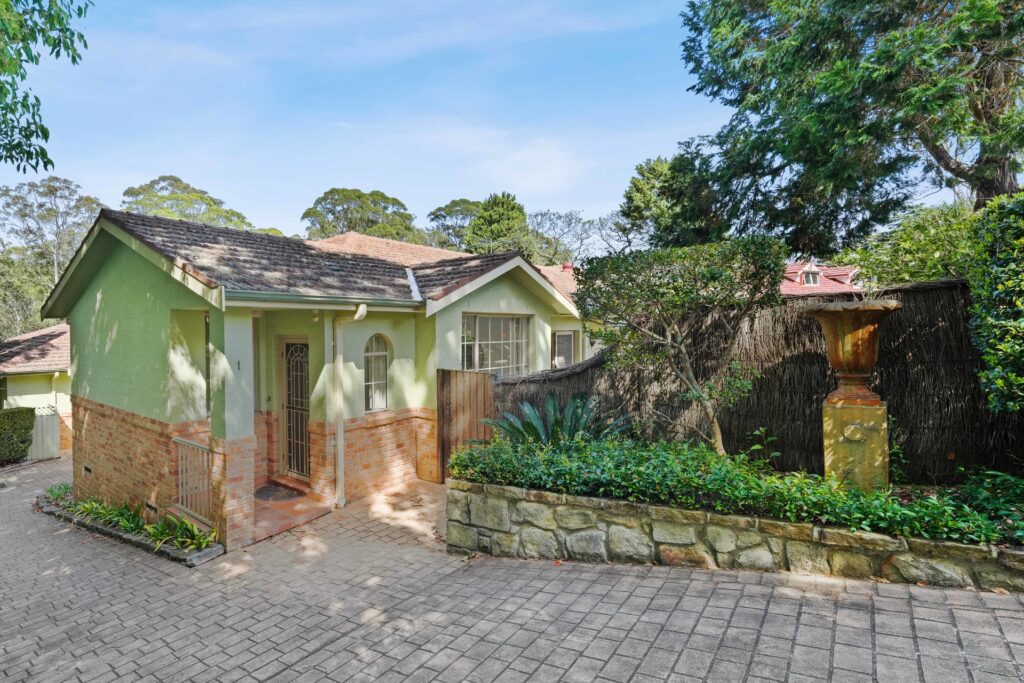 Auction - 1/16 Hillside Crescent - New Property in Epping - Real Estate by Betty Ockerlander