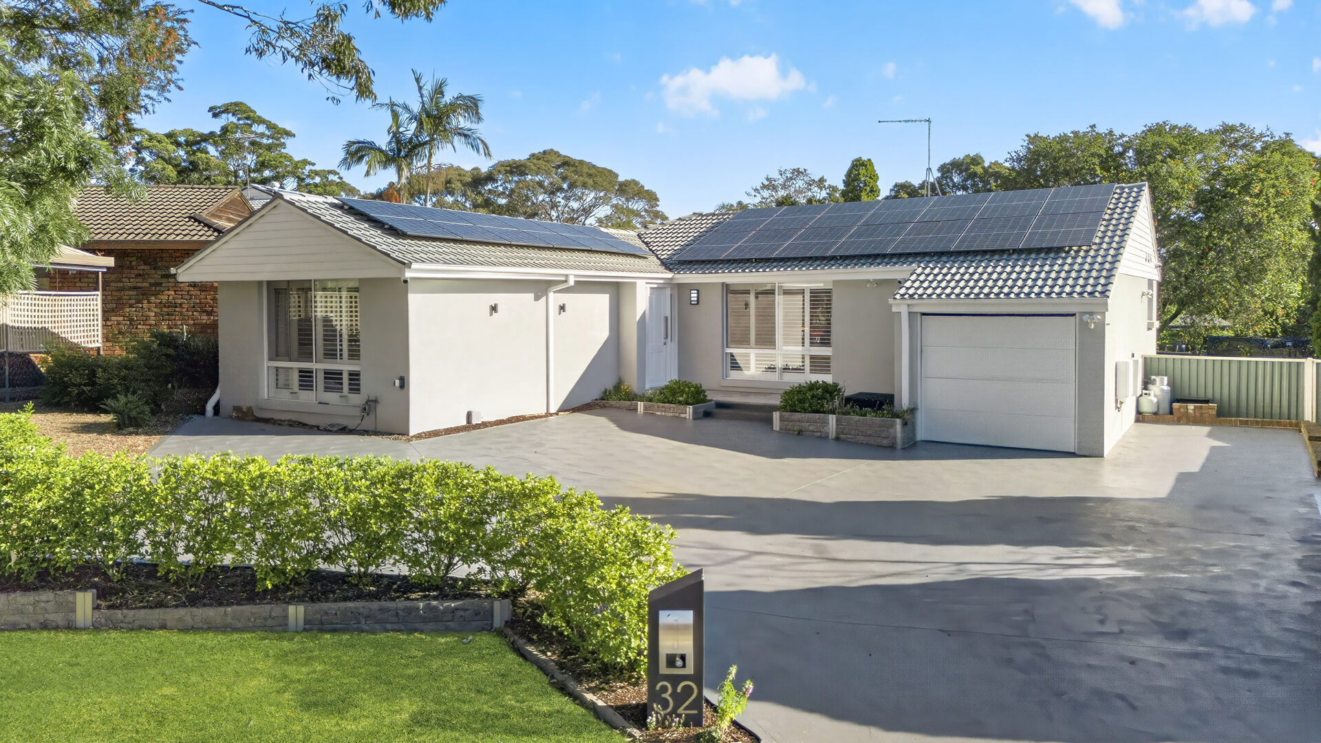 Auction - 32 Madeira Avenue - New Property in Kings Langley - Real Estate by Kim McChlery