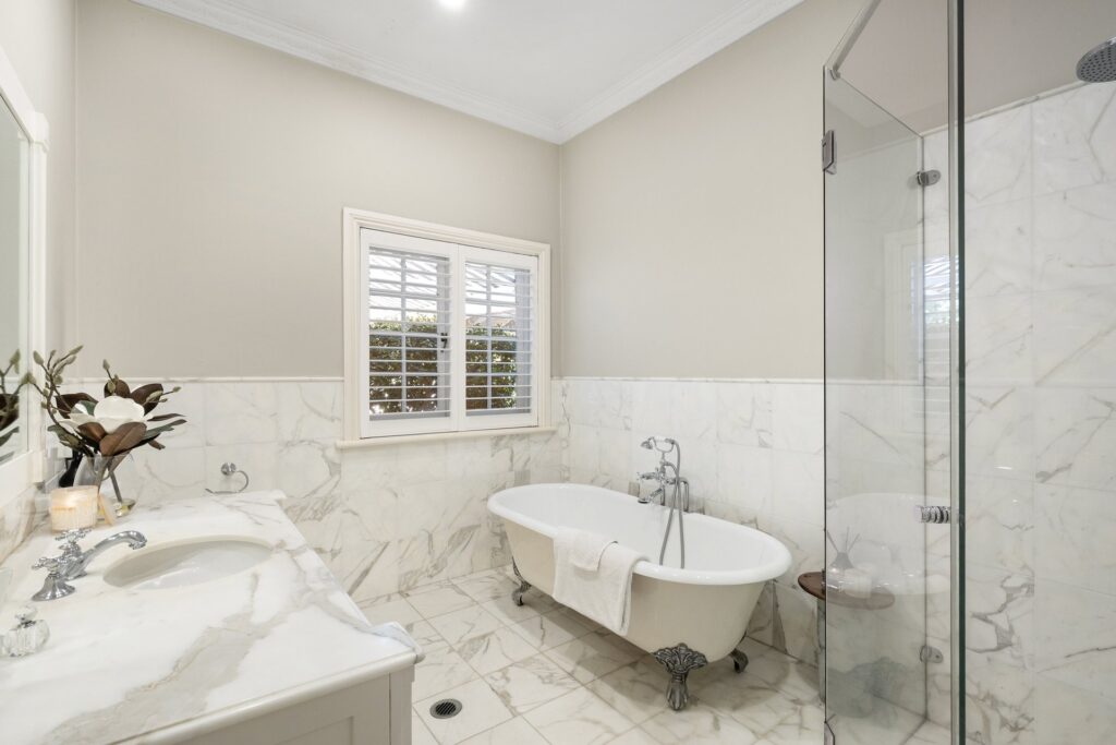 Auction - 30 The Crescent - New Property in Cheltenham - Real Estate by Belinda Hill