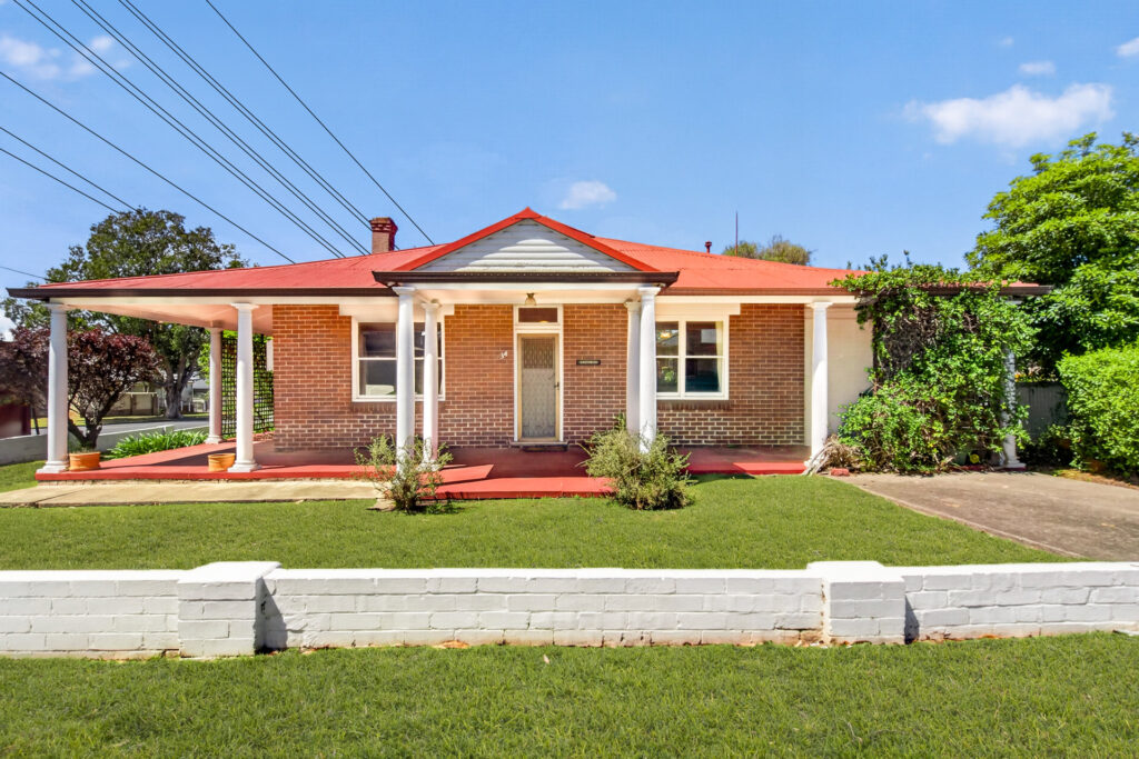 For Sale - 34 Cox Street - New Property in South Windsor - Real Estate by Seb Saggu