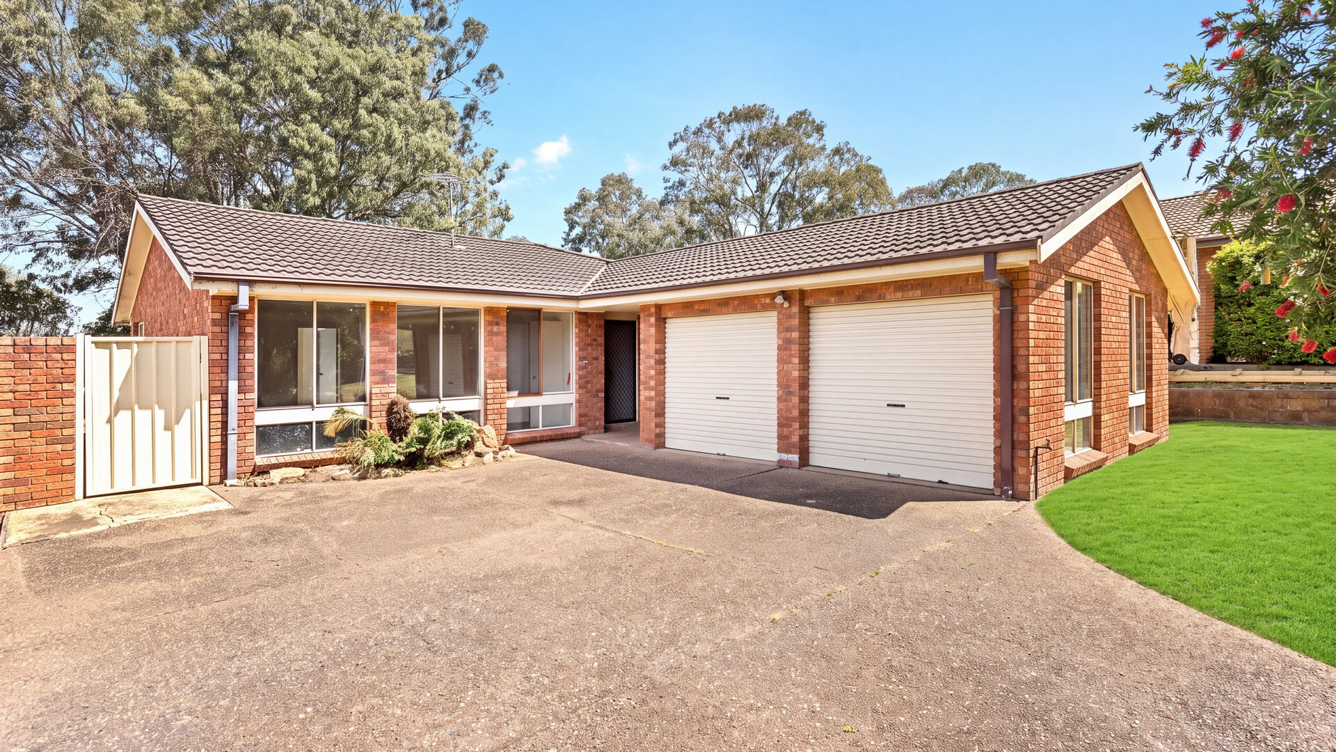 Auction - 28 Edgeware Road - New Property in Prospect - Real Estate by Monique Layoun