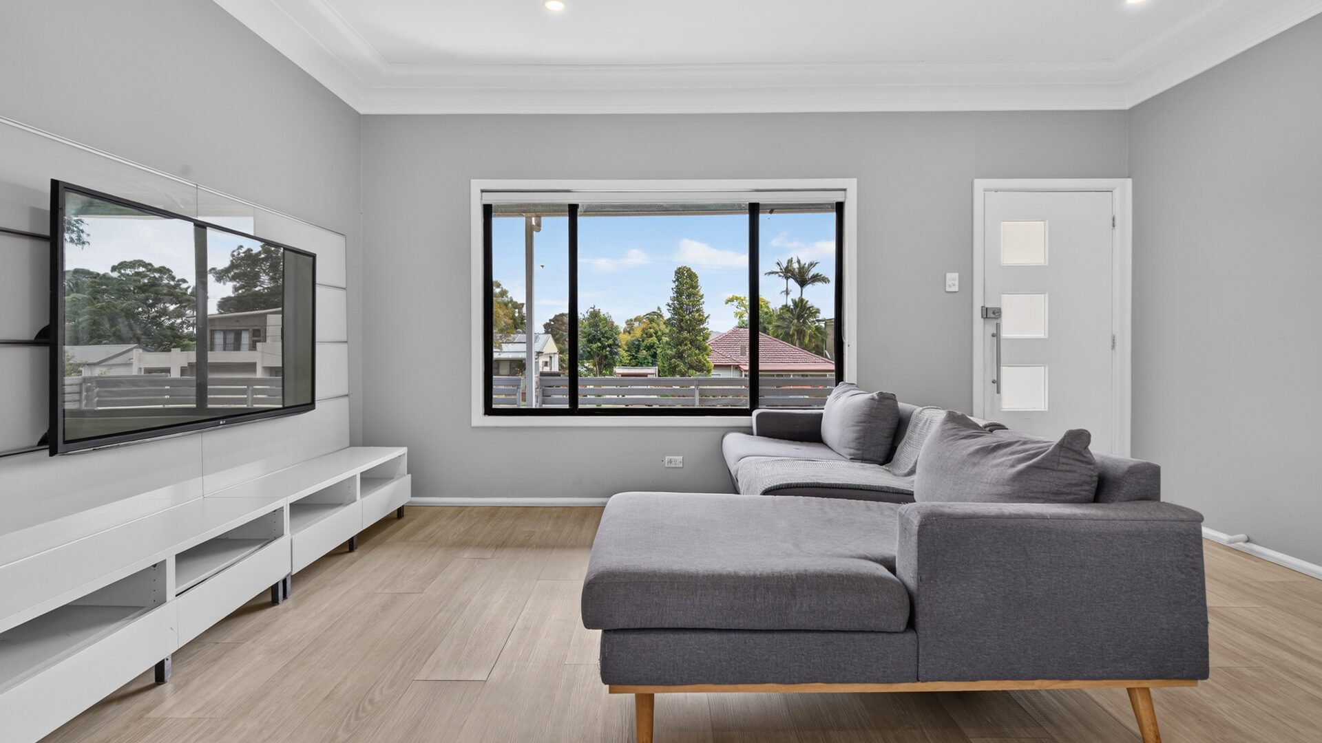 Auction - 35 Yvonne Street - New Property in Seven Hills - Real Estate by Monique Layoun