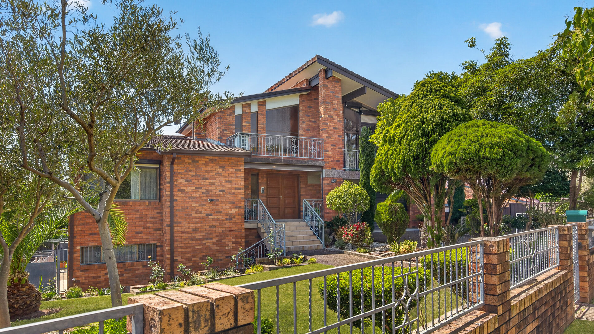 For Sale - 65 Solander Road - New Property in Kings Langley - Real Estate by Kim McChlery
