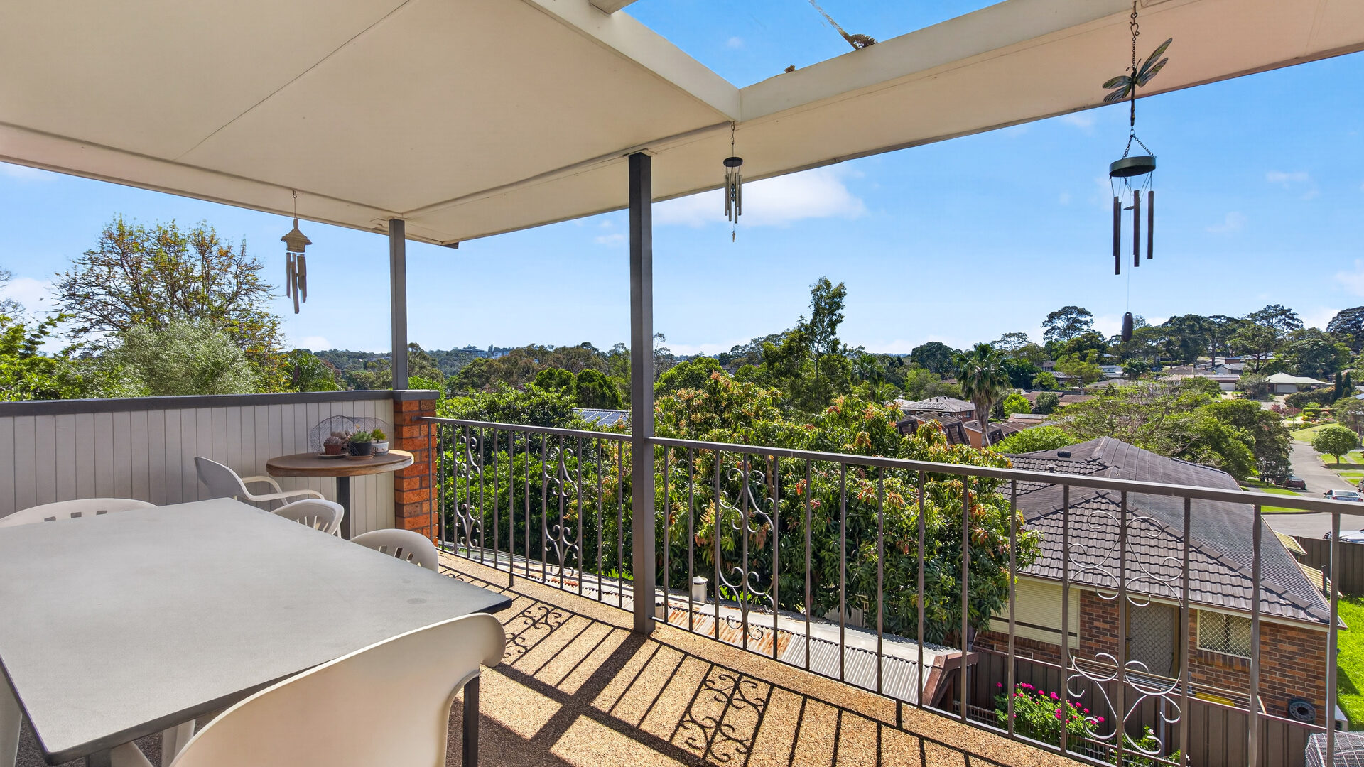 For Sale - 65 Solander Road - New Property in Kings Langley - Real Estate by Kim McChlery