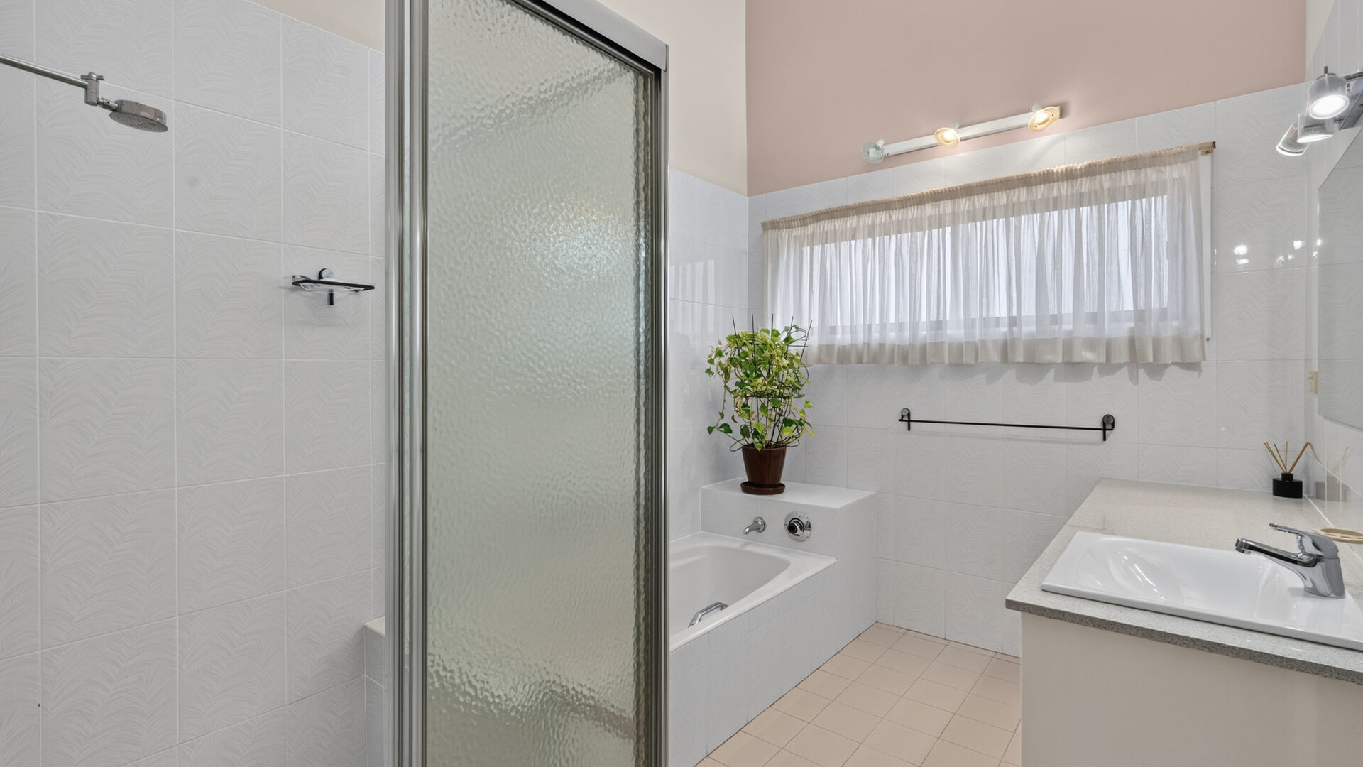 For Sale - 65 Solander Road - New Property in Kings Langley - Real Estate by Kim McChlery
