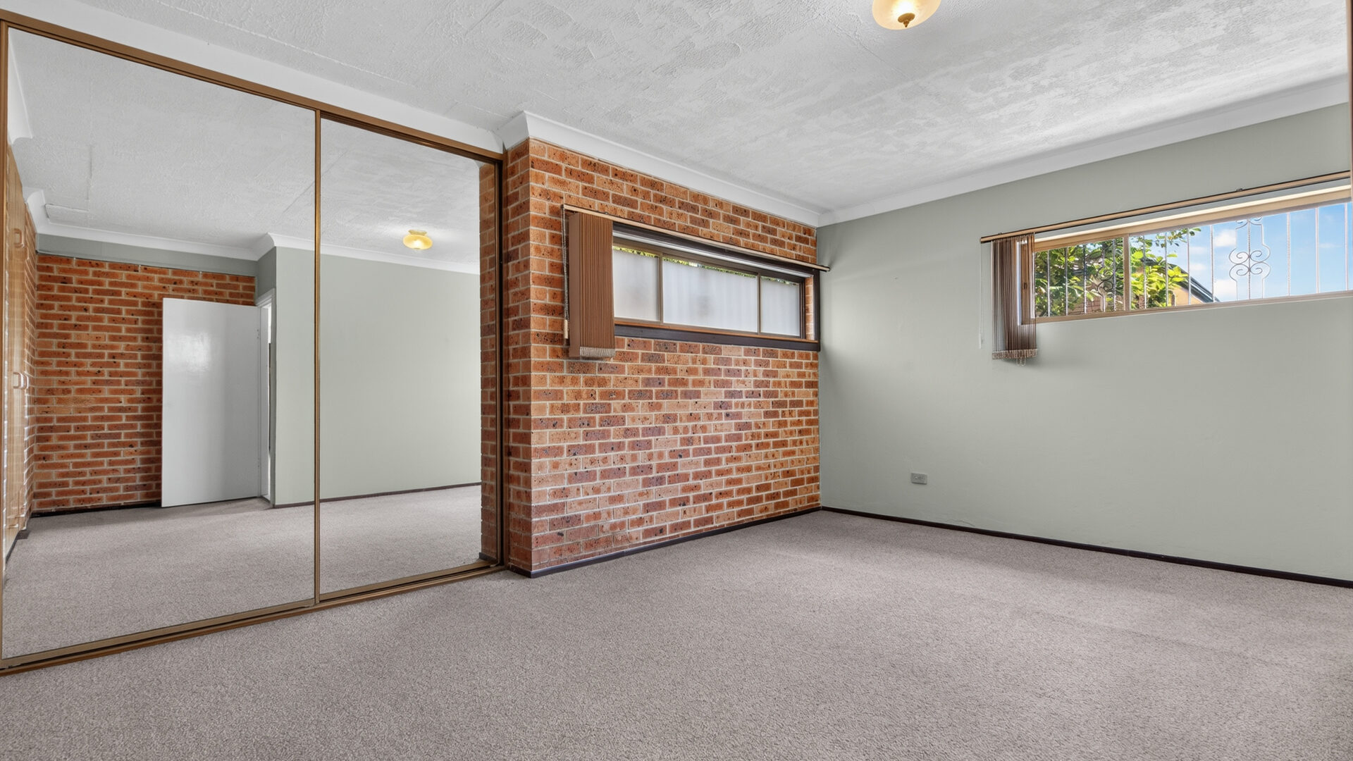 For Sale - 65 Solander Road - New Property in Kings Langley - Real Estate by Kim McChlery