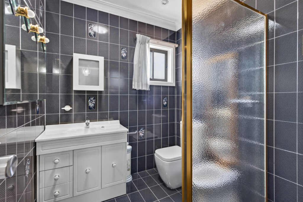For Sale - 65 Solander Road - New Property in Kings Langley - Real Estate by Kim McChlery