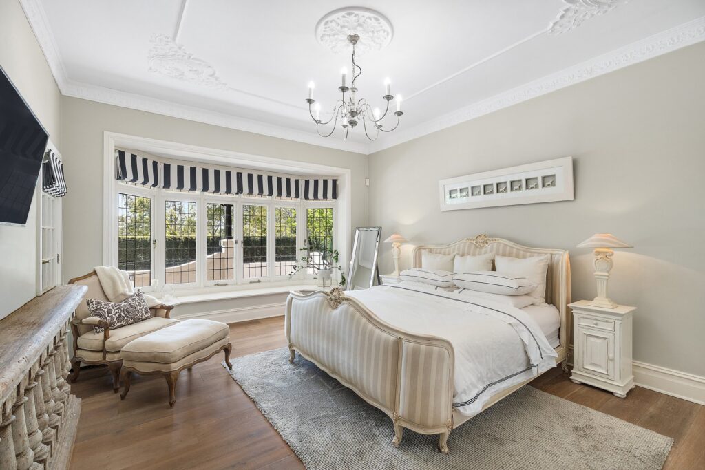 Auction - 30 The Crescent - New Property in Cheltenham - Real Estate by Belinda Hill