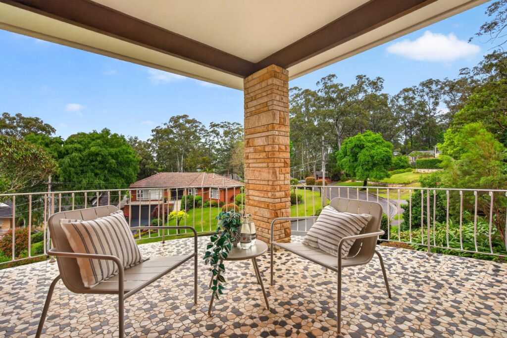 Auction - 6 Jesmond Crescent - New Property in Beecroft - Real Estate by Kenny Li