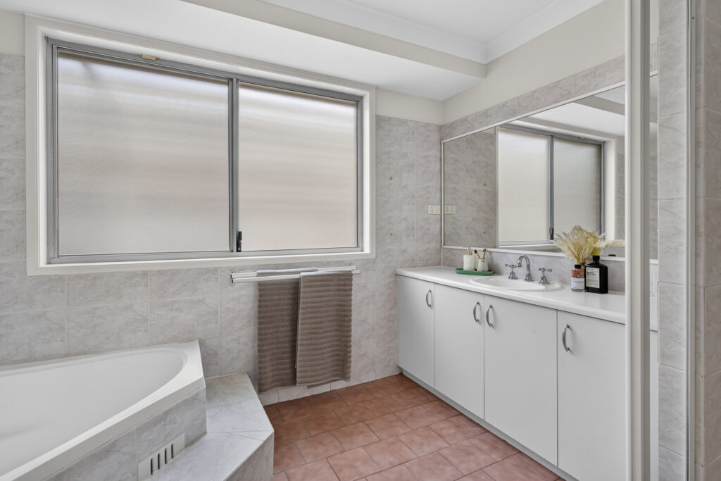 Auction - 227 Glenwood Park Drive - New Property in Glenwood - Real Estate by Ruma Mundi