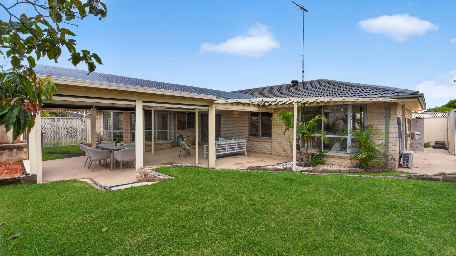 Auction - 227 Glenwood Park Drive - New Property in Glenwood - Real Estate by Ruma Mundi